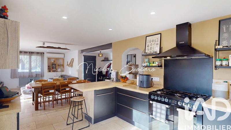 Maison - 145 m² - 6 pièces