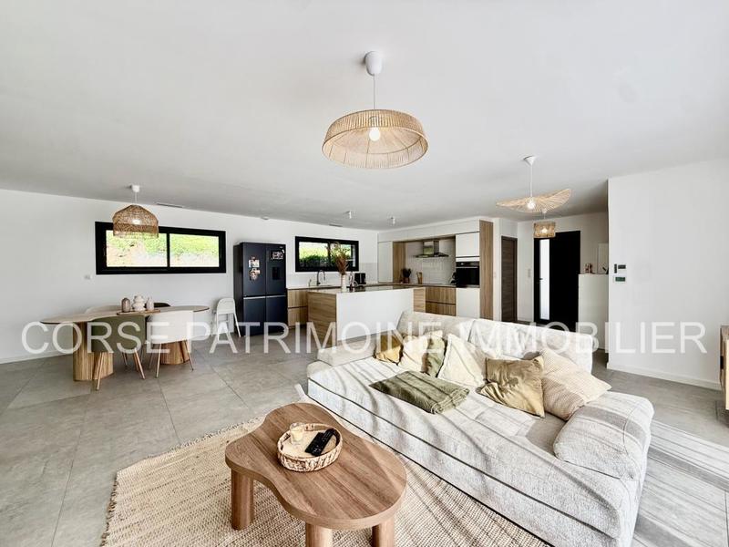 Villa - 130 m² - 6 pièces