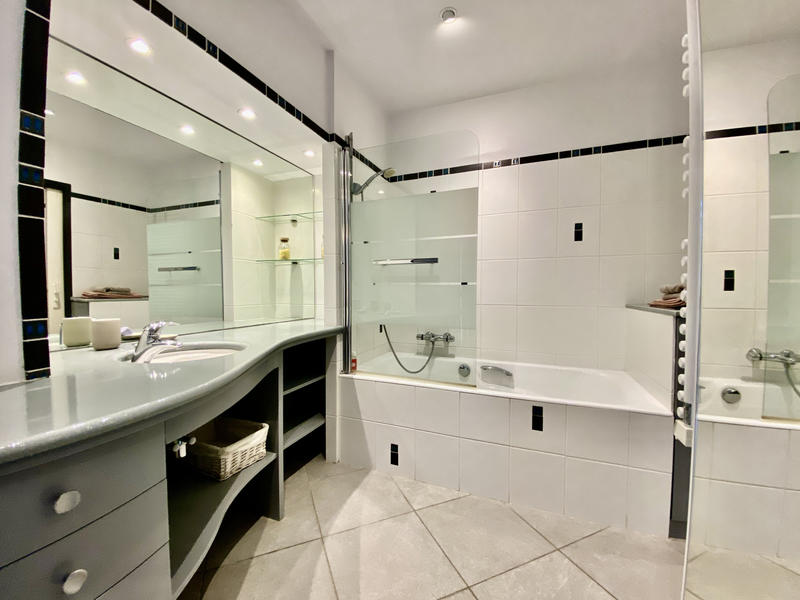 Appartement - 106 m² - 5 pièces