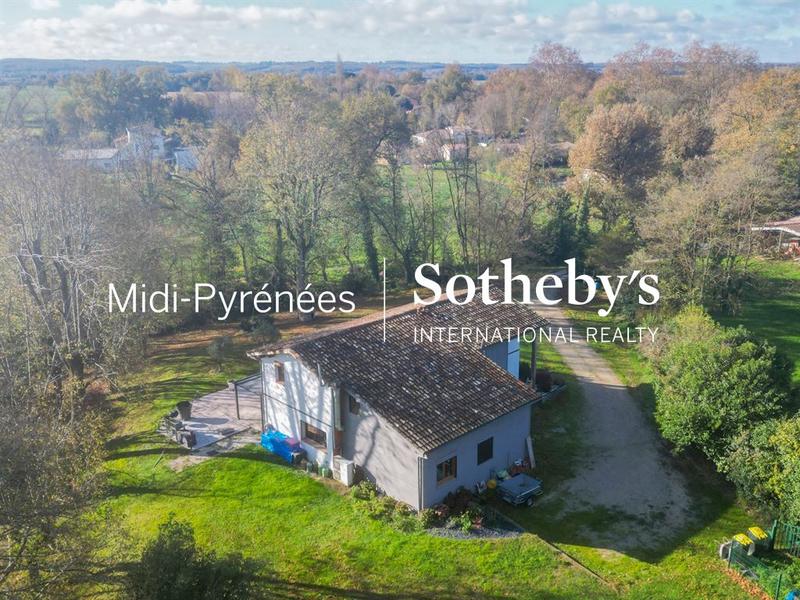 Maison - 186 m² - 7 pièces