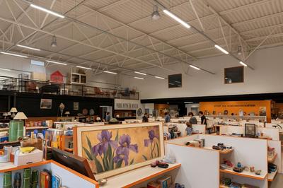 Local commercial - 745 m² - 5 pièces