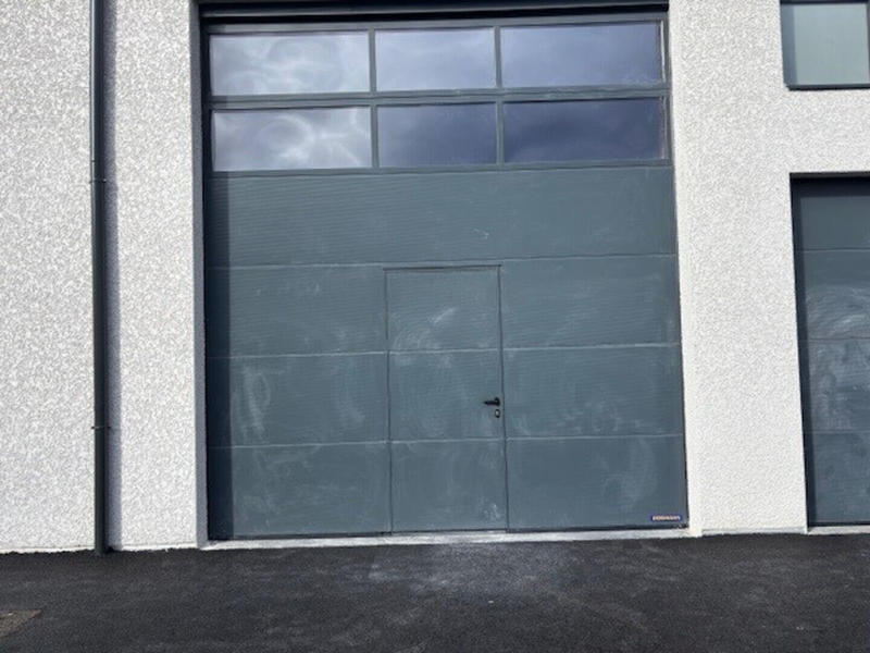 Local d'activité / Entrepôt - 200 m²
