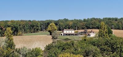 Maison traditionnelle - 230 m² - 9 pièces