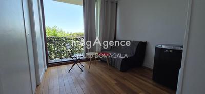 Appartement - 64 m² - 4 pièces