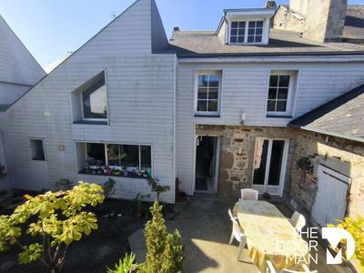 Maison en pierre - 168 m² - 9 pièces