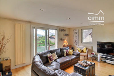 Maison - 273 m² - 10 pièces