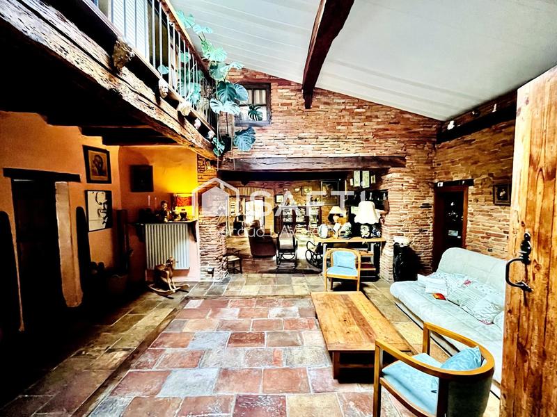 Maison de maîtres - 280 m² - 8 pièces