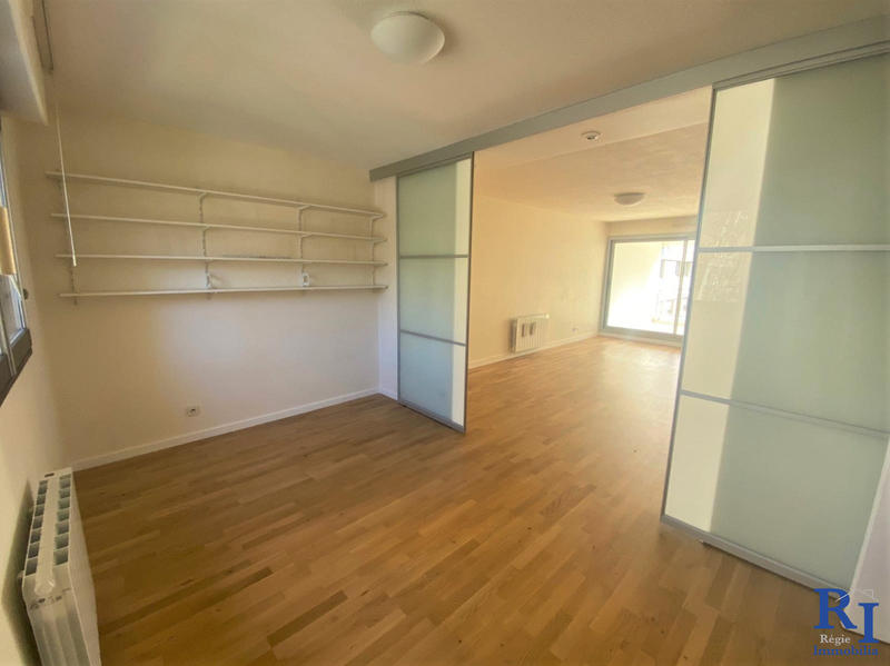 Appartement - 85 m² - 3 pièces