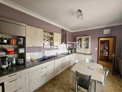 Local commercial - 135 m² - 7 pièces