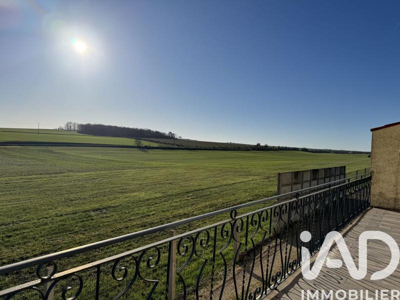 Maison - 95 m² - 5 pièces