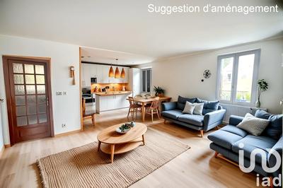 Maison - 95 m² - 5 pièces