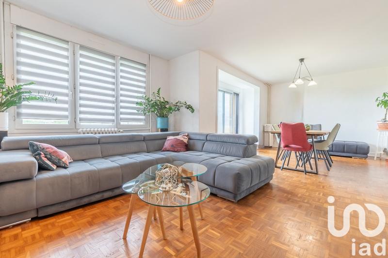 Appartement - 121 m² - 6 pièces