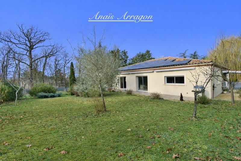 Maison - 230 m² - 6 pièces