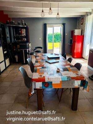 Maison - 255 m² - 3 pièces