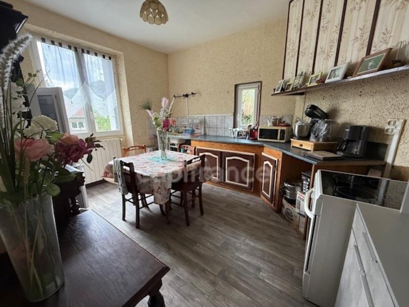 Maison - 185 m² - 10 pièces