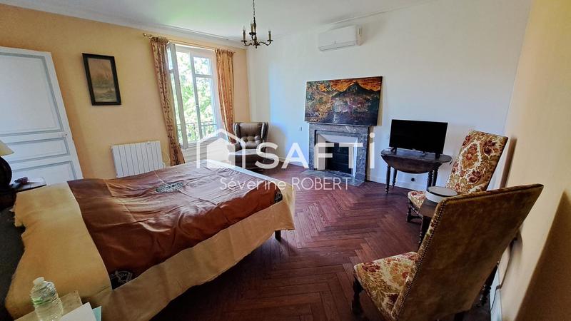 Maison - 550 m² - 15 pièces