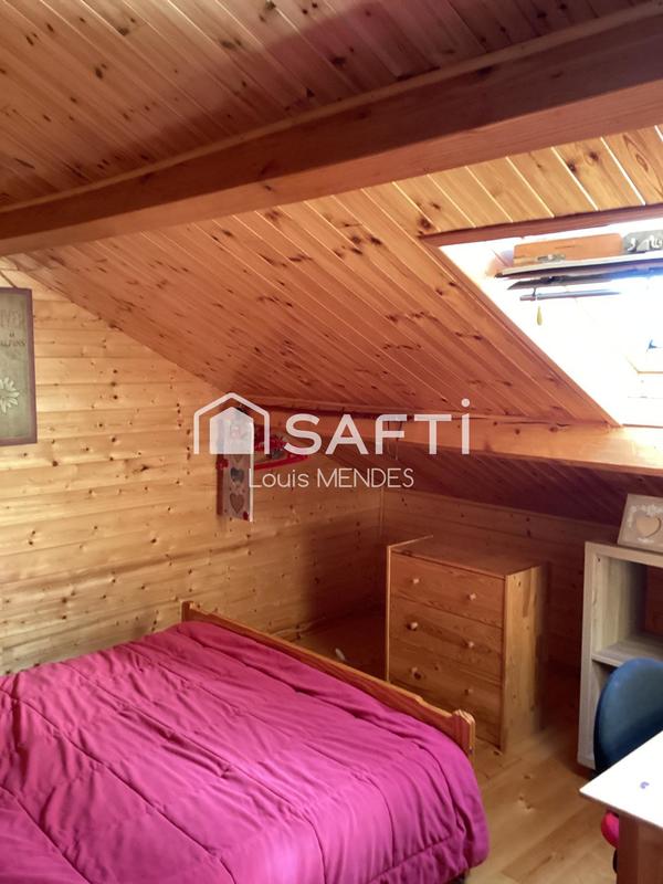 Maison - 203 m² - 8 pièces