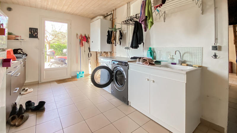 Maison - 250 m² - 7 pièces