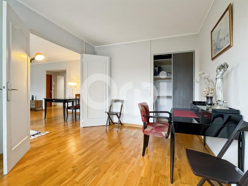 Appartement - 99 m² - 4 pièces