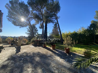 Maison - 193 m² - 7 pièces