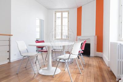 Immeuble - 240 m² - 10 pièces