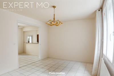 Maison - 94 m² - 6 pièces