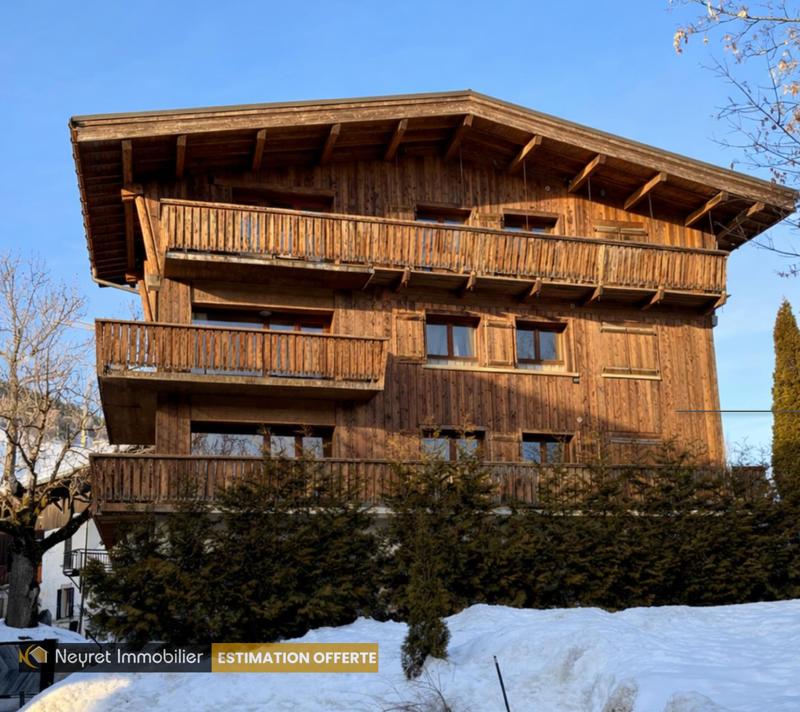 Appartement - 90 m² - 5 pièces