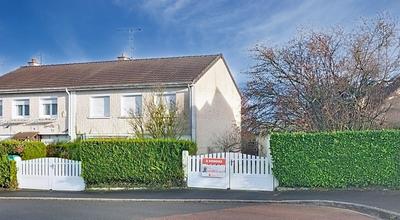 Maison - 93 m² - 5 pièces