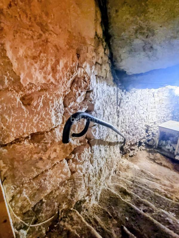 Maison en pierre - 121 m² - 6 pièces