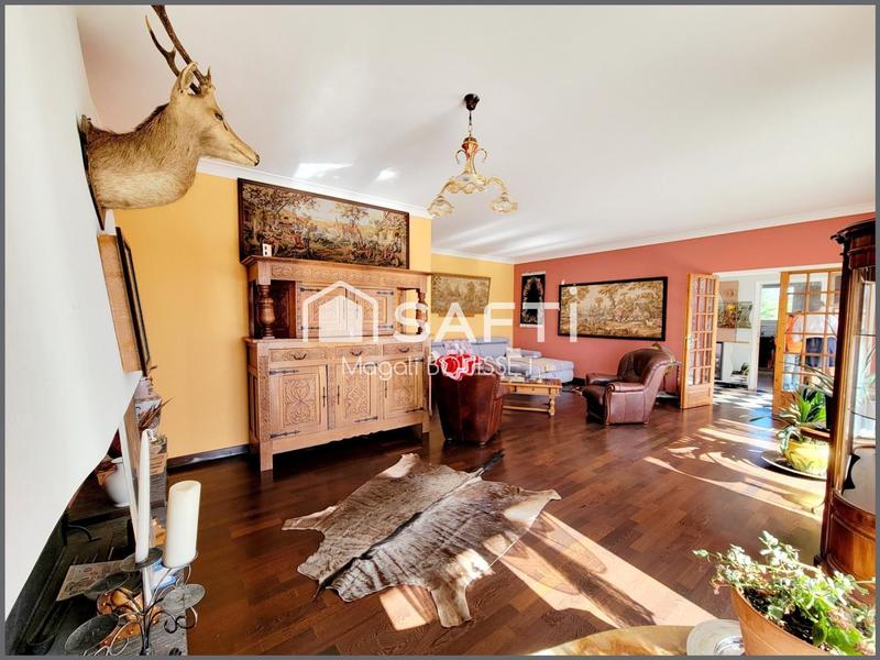 Maison - 160 m² - 6 pièces