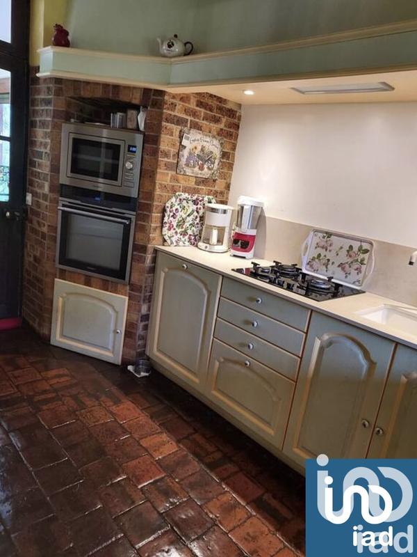 Maison - 186 m² - 9 pièces