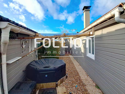 Maison - 95 m² - 5 pièces