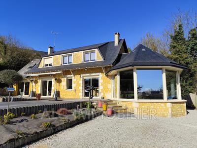 Maison - 170 m² - 4 pièces