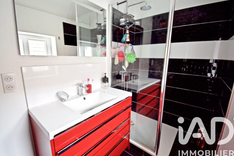 Maison - 98 m² - 5 pièces