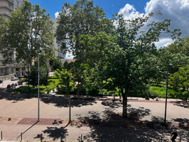 Appartement - 90 m² - 3 pièces