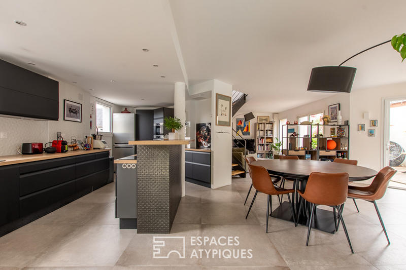 Maison - 195 m² - 9 pièces