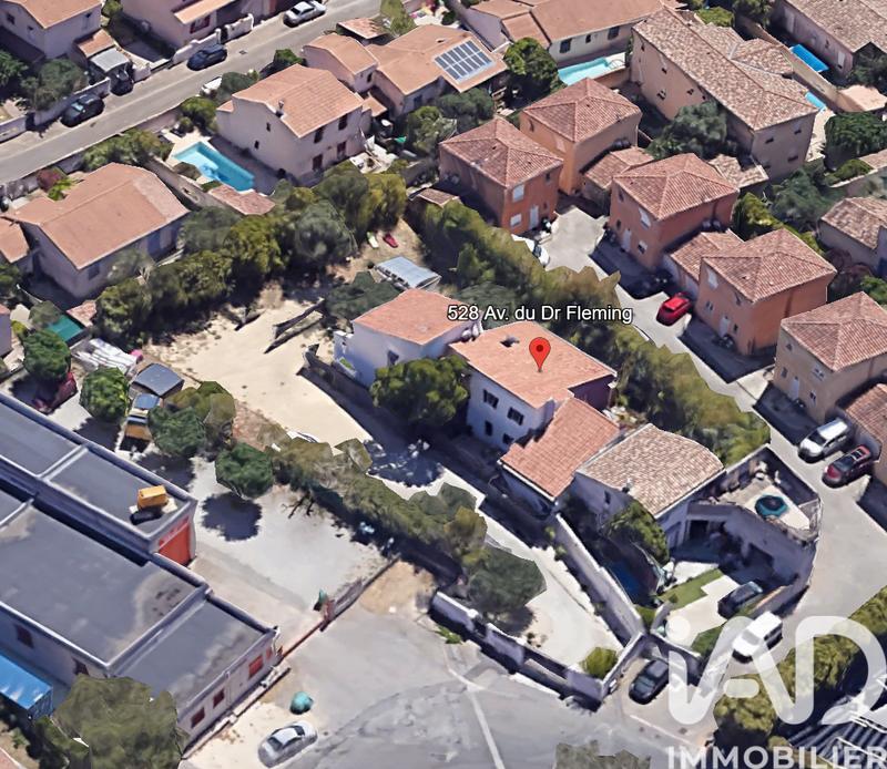 Maison - 225 m² - 10 pièces