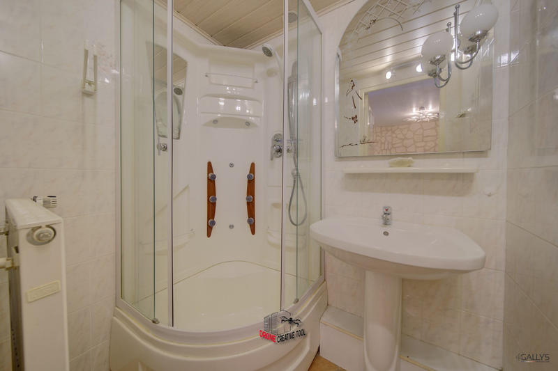 Maison - 170 m² - 7 pièces