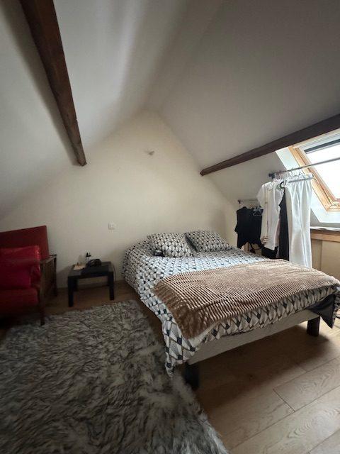 Maison - 180 m² - 8 pièces