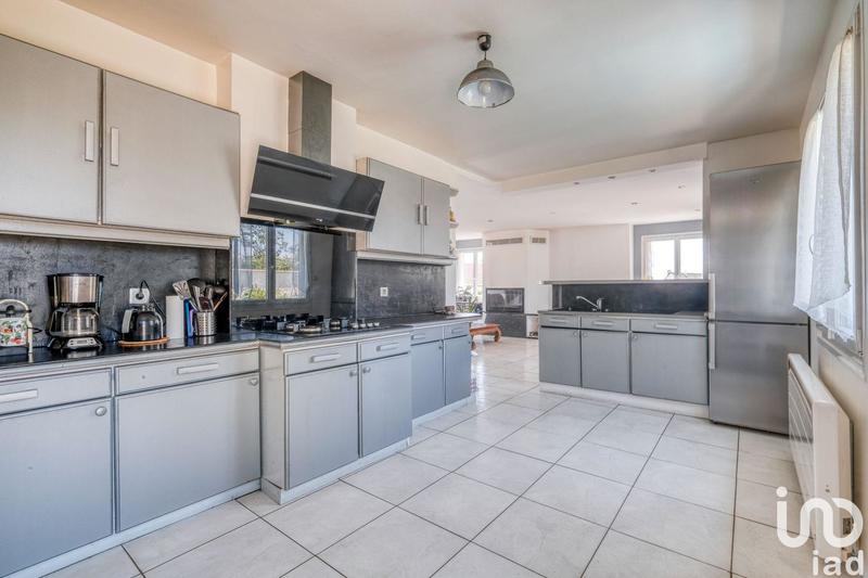 Maison - 136 m² - 5 pièces