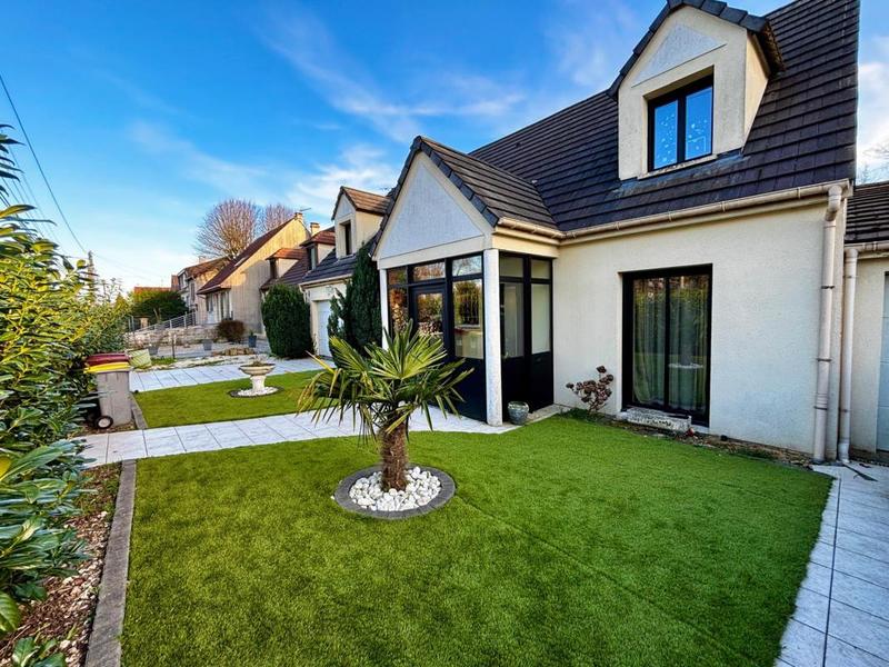 Maison - 170 m² - 7 pièces