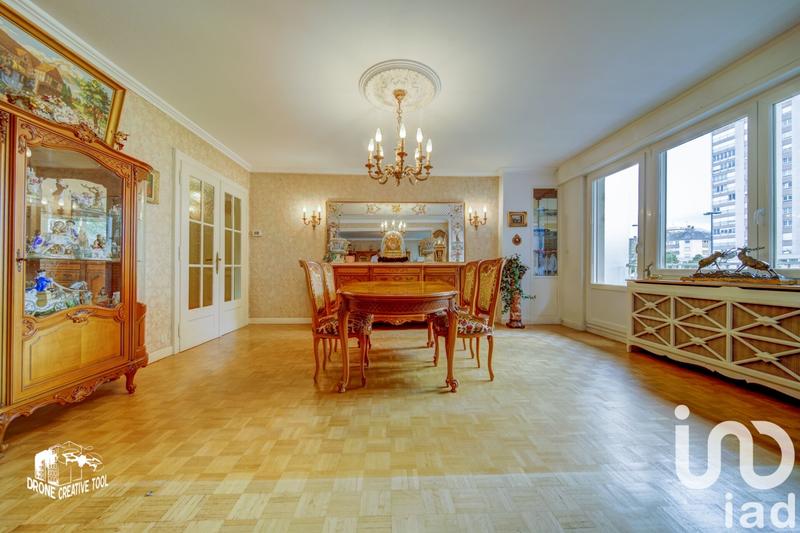 Appartement - 126 m² - 5 pièces