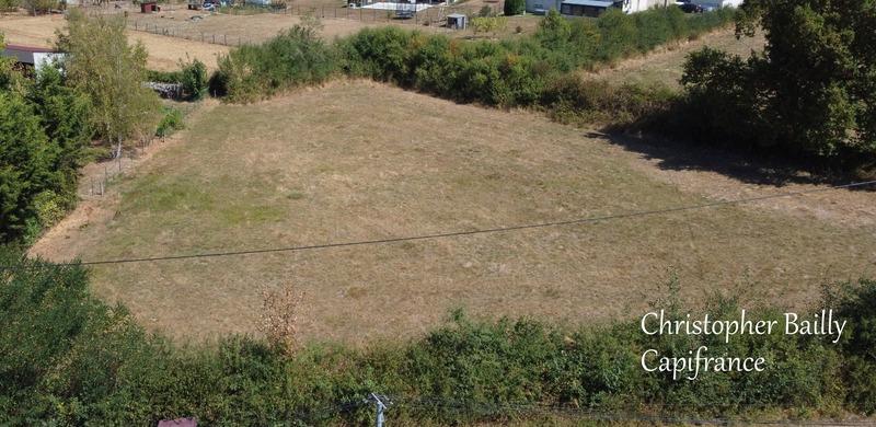 Terrain constructible - 2 516 m²