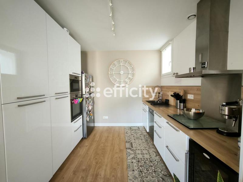 Appartement - 108 m² - 4 pièces