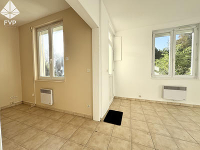 Maison - 142 m² - 8 pièces