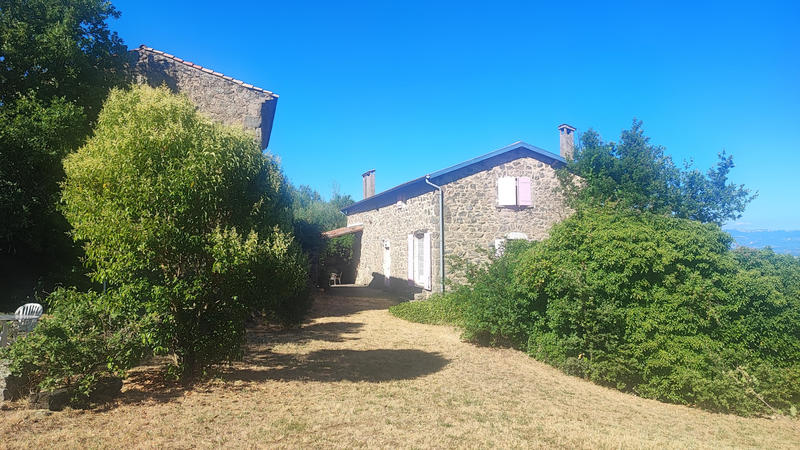 Propriété - 198 m² - 10 pièces