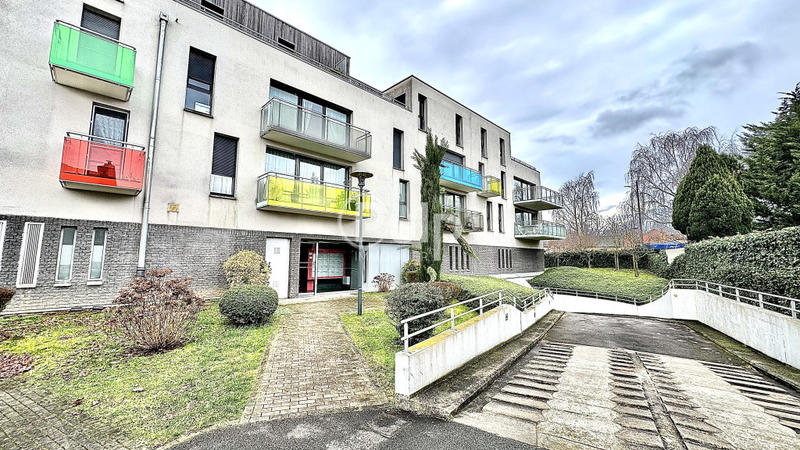 Appartement - 81 m² - 3 pièces