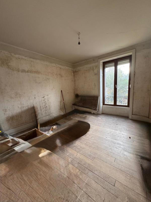 Appartement - 75 m² - 3 pièces