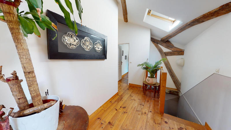 Appartement - 156 m² - 7 pièces