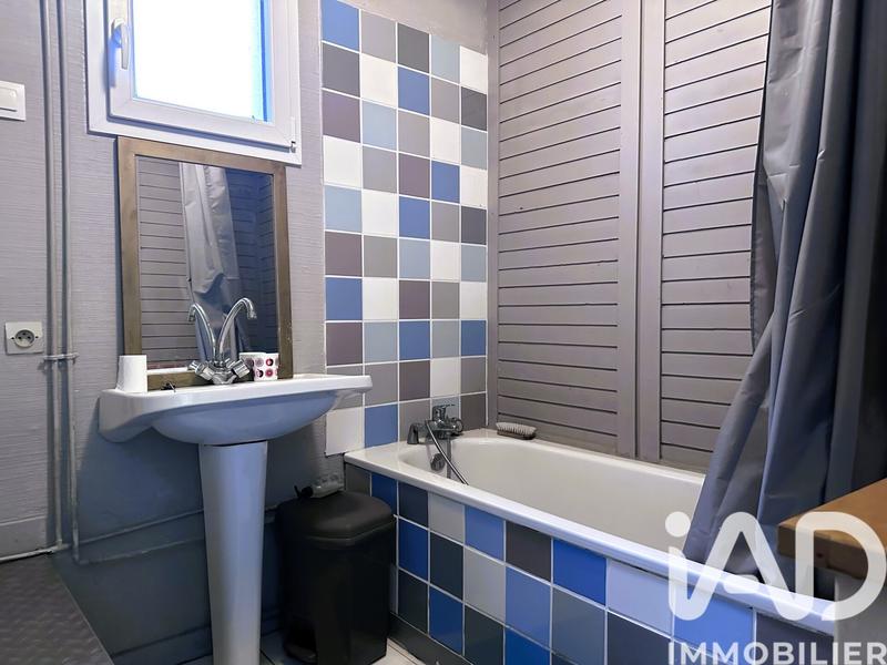 Maison - 210 m² - 7 pièces